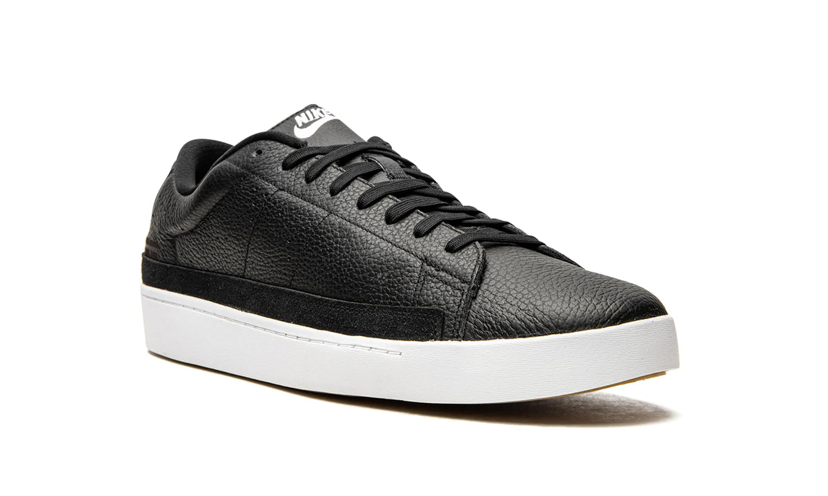 Nike Herren Blazer Low X Basketballschuh